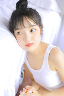 女朋友故意用胸蹭我h